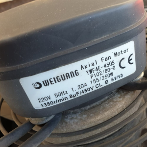 Set of 2 refrigerated display shelves for deli meats and dairy products + motor unit